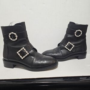 Stuart Weitzman Ryder Pearl Geo Buckle Bootie Boots Shoes Women's Sz 9 Black